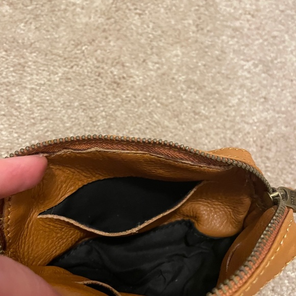 The Bellagio Card Wallet - Picture 3 of 5